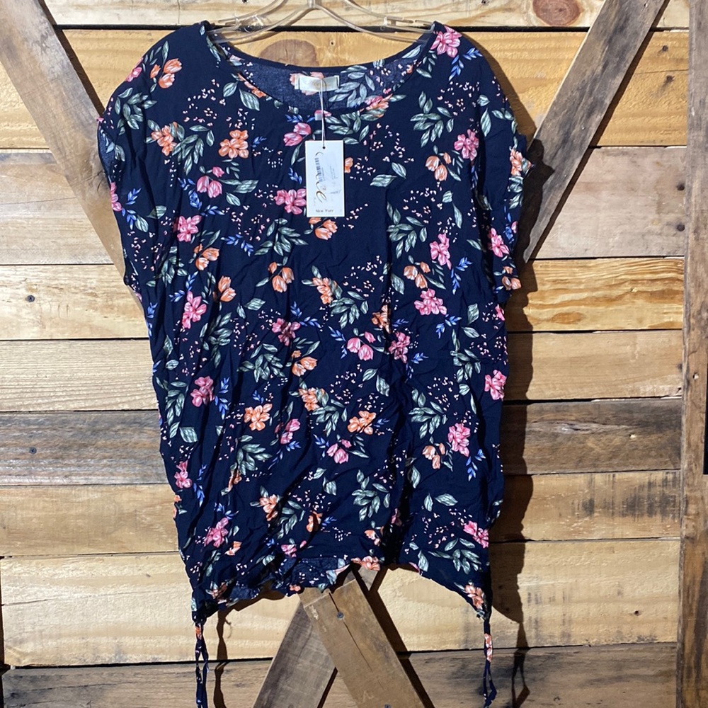 NWT ACE Fashions Plus Size Floral Top Size 2X